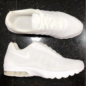 Men’s Nike Air Max Invigor